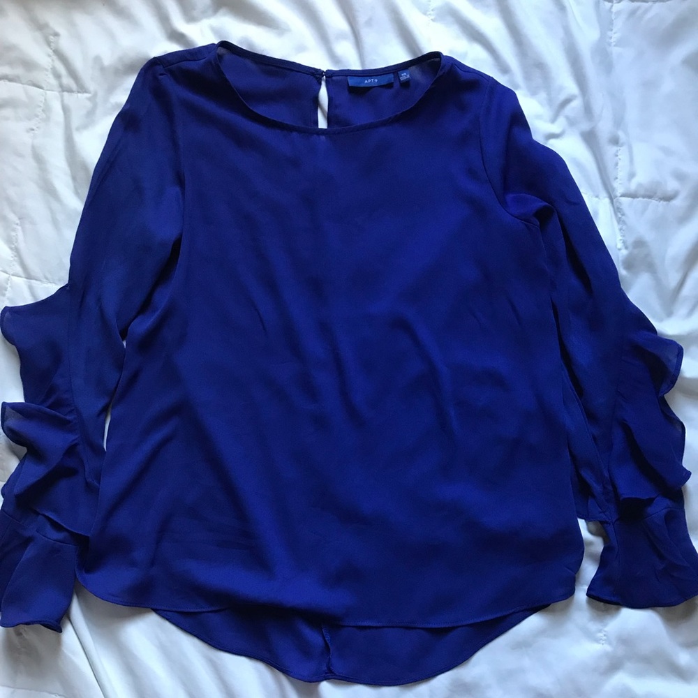 Long sleeve Apt 9 blouse. Size XS.